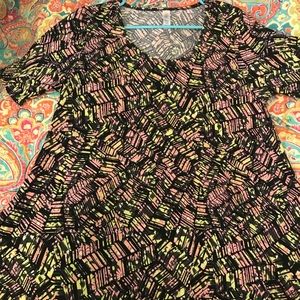 LuLaRoe Small Perfect T